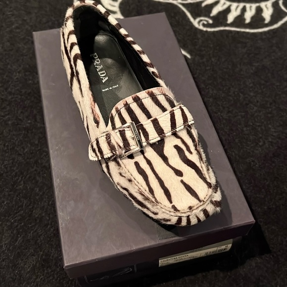 Prada Shoes - Prada driving loafers , size 39, St.Tigre , Bianca/nero